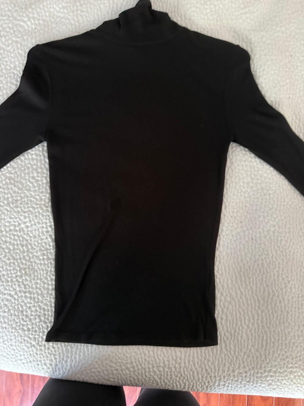 Urban Outfitters Ribbed Black Turtleneck Long Sleeve Top Womens Small